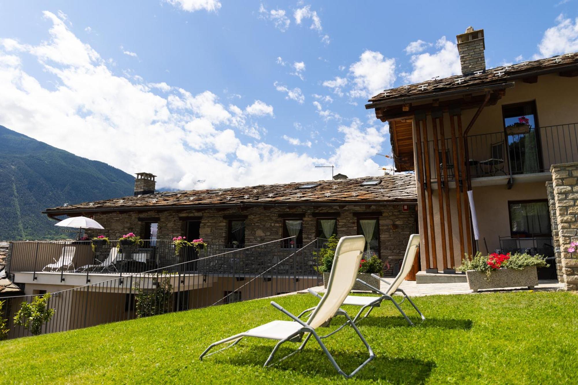 Le Casette Di Rovine Apartment Aosta Luaran gambar