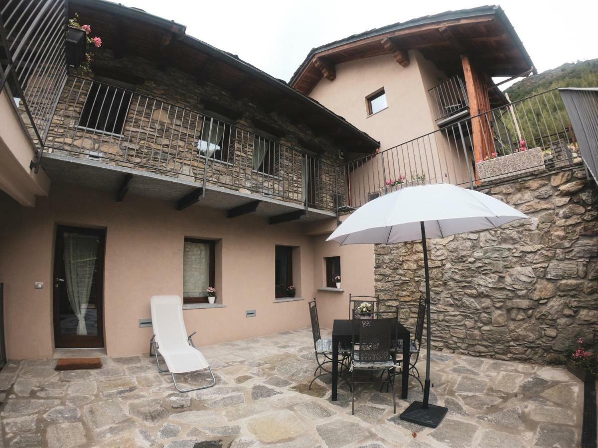 Le Casette Di Rovine Apartment Aosta Luaran gambar